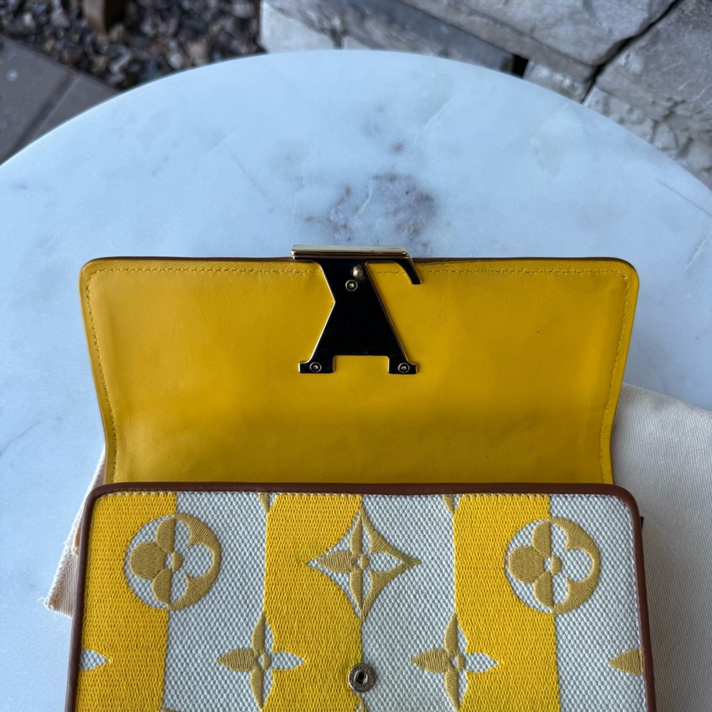 SOLD Louis Vuitton Canvas Capucines Wallet - Picture 13 of 16